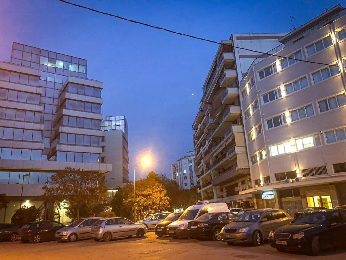 La Place De La Gare Suites - New Subway Station Thessaloniki 0*,